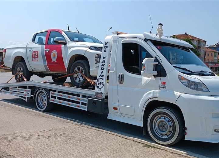 Samet Yol Yardım çekici aracıyla araç taşıma hizmeti